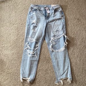 American Eagle Mom Jeans NWT